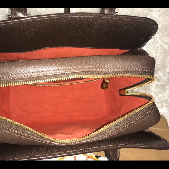 Louis Vuitton Triana - Picture 6 of 13